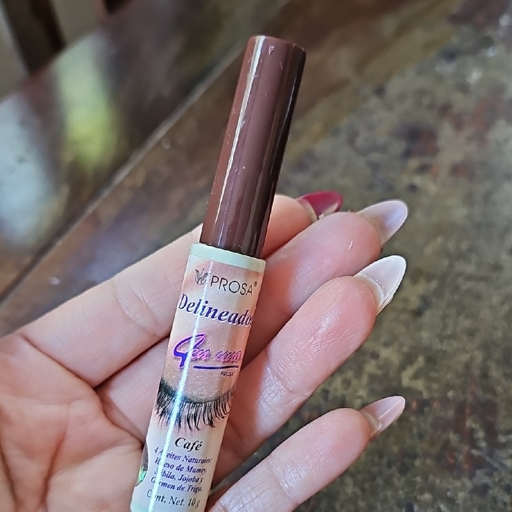 Brown Liquid Eye Liner  Waterproof